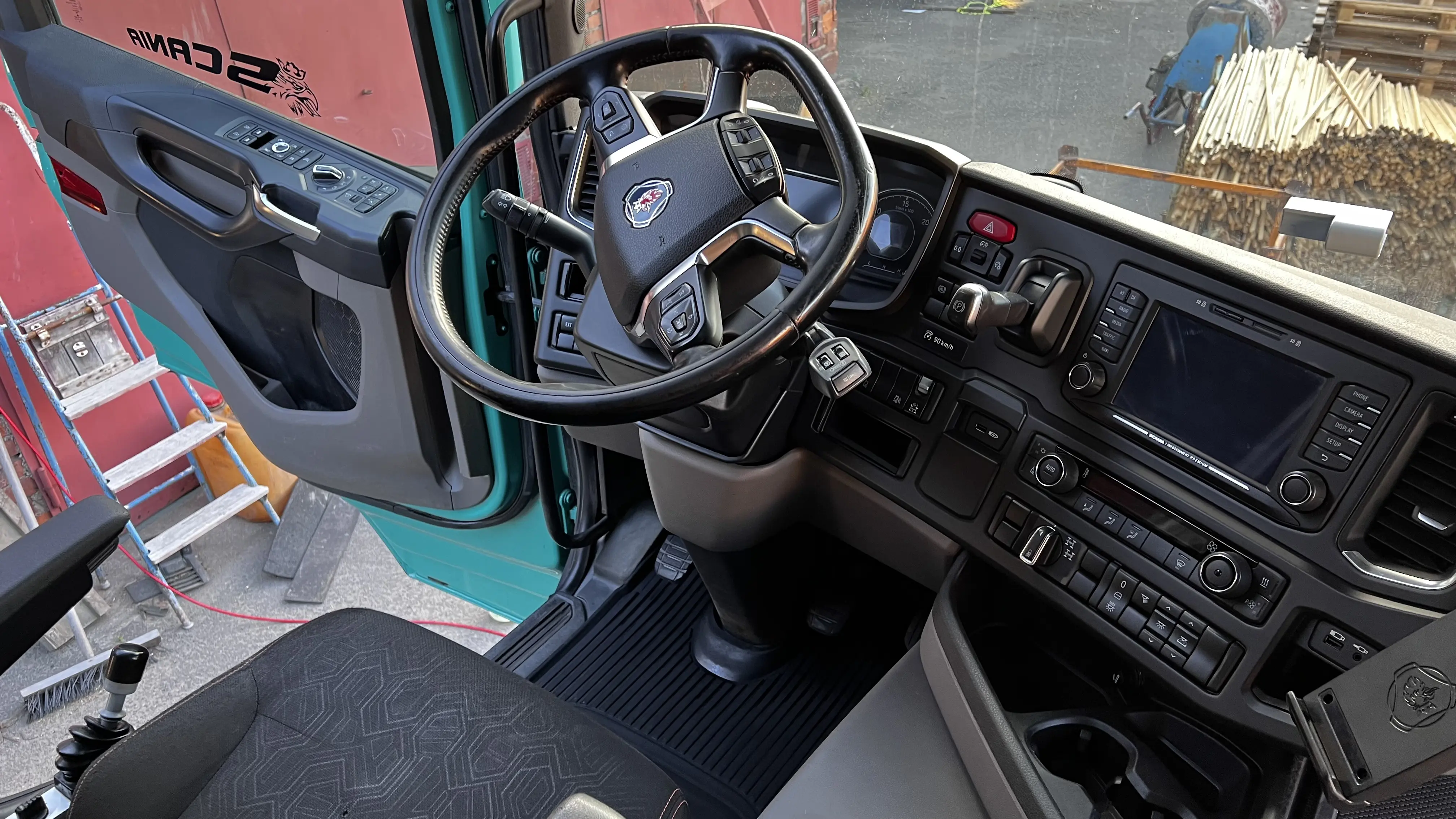 Vyčištěné firemní auto z vozového parku